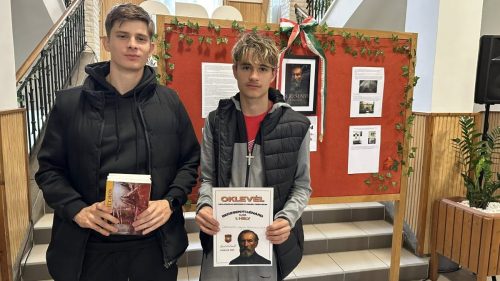 559697241 1384378623691889 7250621801764641239 n