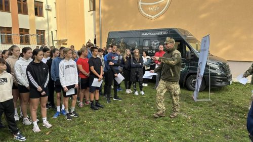 560812550 1384378653691886 350617389108794778 n