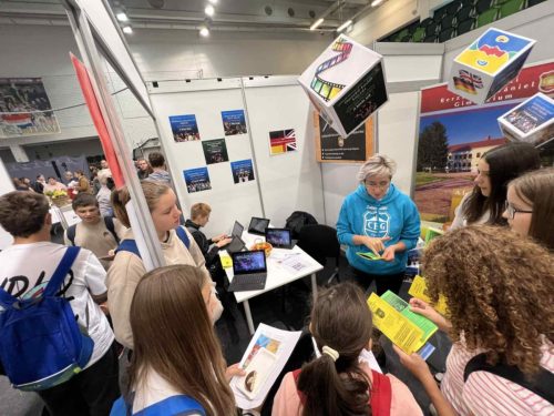 561693431 1387637200032698 6011032552830475725 n