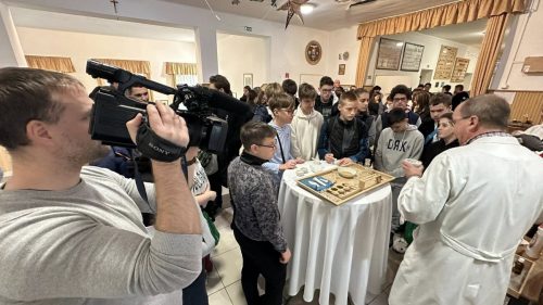 582206896 1411655874297497 3031845722845507638 n