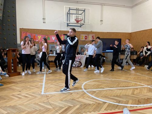 568529772 1389157399880678 3620861032429561738 n