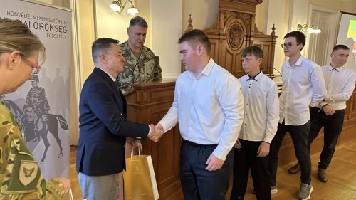 586504475 1419090606887357 195392875144281975 n