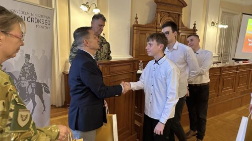 586554392 1419090953553989 7372232239835725371 n