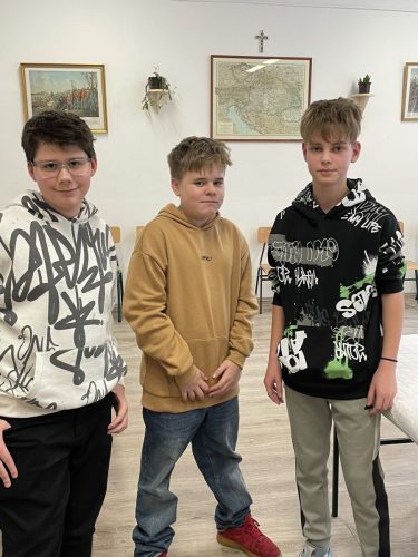 615852748 1464792692317148 1732512755433613427 n