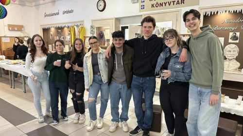 654881616 1520489290080821 1679296936855074557 n