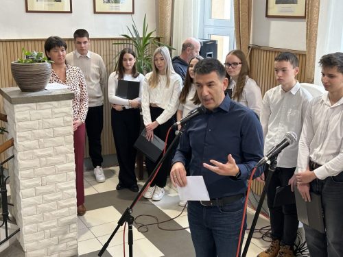 616374799 1470297475100003 417029669484670494 n